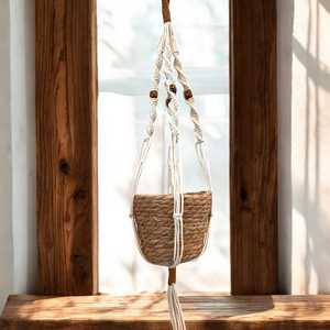 Macrame ที่แขวนต้นไม้แขวนผนังขนาดเล็กกระถางขนาดเล็กทำด้วยมือสไตล์โบโฮจากอินเดีย - Product Image 1