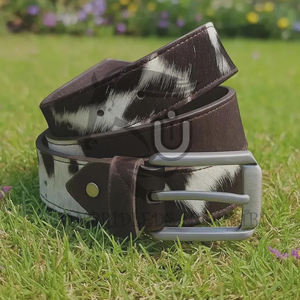 Ceinture en cuir de vache à poils naturels, boucle en alliage, fabrication artisanale |   Ceinture à imprimé animal de qualité supérieure, durable et écologique - Product Image 1