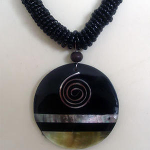 Black Mop Shell <b>Necklace</b> <b>Bead</b> SEASHELL JEWELRY's round Shape Pattern Main Stone for gift - Product Image 1