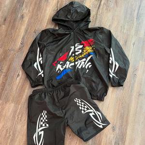 Conjunto Deportivo de Chaqueta y Pantalones Cortos con Cremallera, Chaqueta Cortavientos de Nailon Personalizada, Conjunto Deportivo Informal de Dos Piezas, Ropa Deportiva Reflectante - Product Image 2