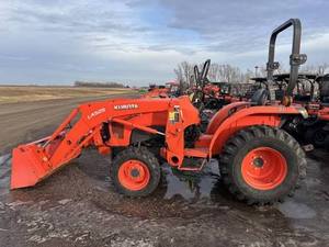 Moteur Kubota D1803-CR-E4 d'occasion pour tracteurs Kubota L3901 37,5 CV 4x4 à vendre - Product Image 4