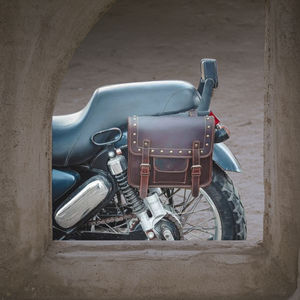 Tamaño personalizable 2025 al aire libre impermeable lona motocicleta bicicleta tanque bolsas suave Original cuero de vaca bolsas de sillín - Product Image 4