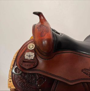 Sillín clásico de cuero Premium occidental con estribos seguros de alto Cantle y asiento acolchado suave para viajes de larga distancia - Product Image 3