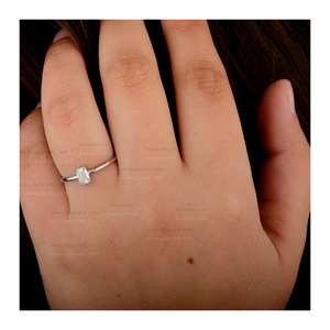 เครื่องประดับผู้หญิง ทองคำแท้ 18K เพชรแท้ แหวนเพชรทองคำขาว แหวนหมั้นสำหรับผู้หญิง มีจำหน่ายในทองคำ 10K / 14K - Product Image 5