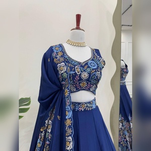 Lehenga Choli en soie chinon lourde pour femmes, mariage, designer indien, tenue de soirée, broderie de mariée - Product Image 5