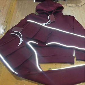 Pantalon de survêtement et pull à capuche avec poches cargo réfléchissantes personnalisées pour hommes les plus vendus survêtements en coton avec lettres brodées OEM - Product Image 3