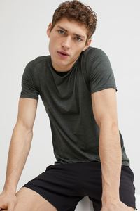 เสื้อยืดดีไซน์หรูหราสำหรับผู้ชายทรงหลวมผ้าฝ้าย100% โอเวอร์ไซส์สีดำ - Product Image 6