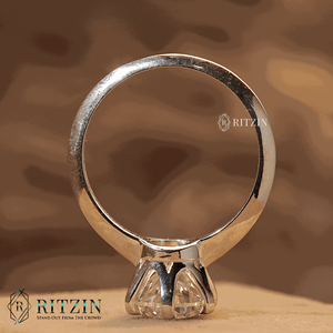 Anillo de compromiso estilo solitario diamante corte redondo para mujer - Product Image 2