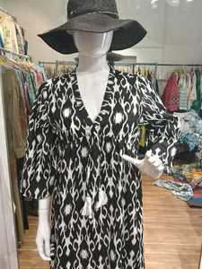 Vestido Largo Informal de Verano para Mujer, Estilo Abaya, con Cuello en V, Estampado Floral Bordado, Logotipo Bordado en la Parte Delantera - Product Image 2