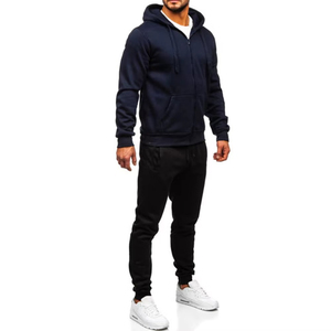 Conjunto Deportivo Personalizado para Hombre en Azul Oscuro y Negro, Sudadera con Capucha y Pantalones Jogger de Felpa, Estilo Casual Trackstar, Marca Privada OEM - Product Image 2