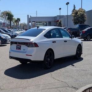 Resumen del Vehículo: Civic Sport 2026 Sedán 4 Puertas (2.0L 4 Cilindros Híbrido Gasolina/Eléctrico EVT) - Product Image 1