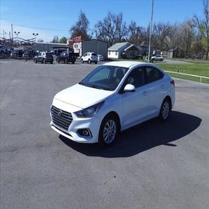 Hyundai Accent 2022 en Perfecto Estado - Product Image 2