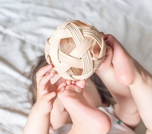 Boule de rotin naturel en fibres naturelles pour bébés Boule de rotin de haute qualité Meilleur jouet pour les enfants à partir de 4 mois du Vietnam - Product Image 2