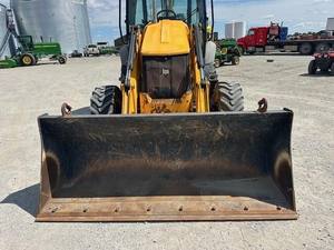 Chargeuse sur pneus JCB 3CX14 Diesel 2016 avec pompe à engrenages à haut rendement, garantie de 3 ans, capacité de la benne de 0,5 à 1,2 m3 - Product Image 5