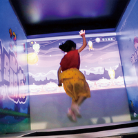 Système de trampoline interactif à projection personnalisable pour les centres de divertissement familial et les aires de jeux