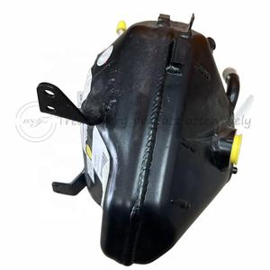 Bouilloire en plastique noir de haute qualité, version piste, résistante à la chaleur, remanufacturée, pour Aventador LP700-4 LP720-4 - Product Image 4