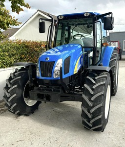 Tracteur New Holland T5040 d'occasion de qualité à vendre - Product Image 1