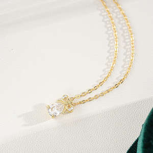 Collar con Colgante de Plata de Ley 925 con Moissanita de Corte Pera de 0.5CT, Color D, Claridad VVS, Diseño de Lazo de Lujo, Joyería de Moda - Product Image 4