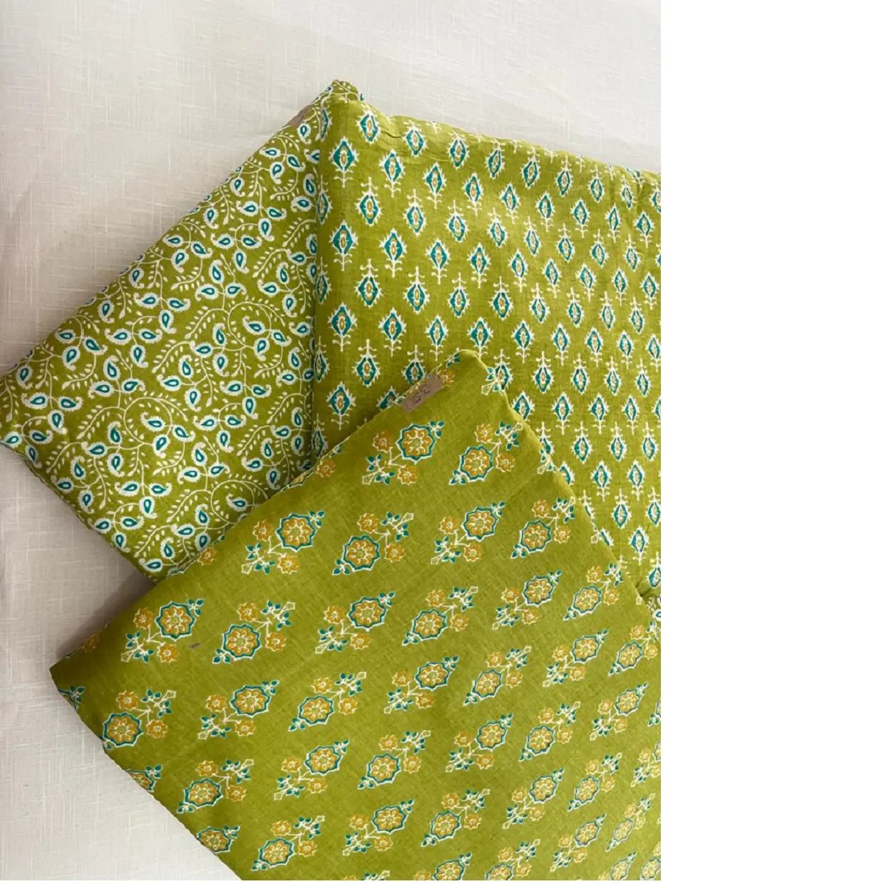 Zeefdruk Katoenen Stoffen In Groene Kleur Geschikt Voor Gebruik Door Kledingontwerpers En Thuis Textielontwerpers Voor Wederverkoop