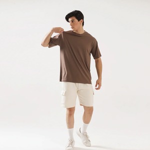 เสื้อยืดคอกลมแขนสั้นสำหรับผู้ชายและ100% ผ้าฝ้ายทรงหลวมสะพายไหล่ทรงหลวมผ้าทอสีพื้น - Product Image 4