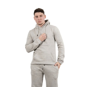 Venta al por mayor de los hombres pulóver chándal logotipo personalizado térmico suave polar con capucha + Pantalones Jogger invierno entrenamiento y ropa de calle - Product Image 4