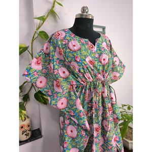 Robe Kaftan Style Bohème Indien Imprimée à la Main avec Motifs Floraux Bleu Aquamarine, en Tissu de Coton Léger et Respirant, Cache-Maillot de Bain - Product Image 5