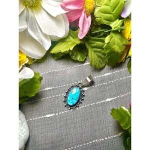 Pendentif Jameson Garcia en turquoise Kingman et argent sterling avec technologie d'incrustation à sertissage clos - Product Image 4