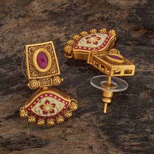 Boucles d'oreilles pendantes de style antique 182167 avec motif floral religieux tendance, en laiton, alliage de zinc, perle et diamant, pour mariages et fêtes - Product Image 6