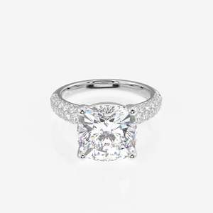 แหวนเพชรโมอิสซาไนต์ทอง 9K ดีไซน์สามชั้นแบบ Pave Cushion Cut - Product Image 5