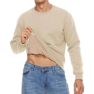 Sweat-shirt en molleton de coton pour homme avec logo patch, doublure en sherpa - Product Image 4