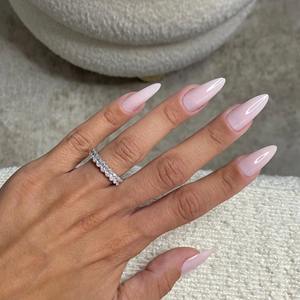 Anillo de Eternidad Medio con Diamantes Cultivados en Laboratorio, Corte Ovalado de 1.50 Quilates, Color F, Claridad VVS1 VVS2, Oro Sólido de 18K, Certificado IGI - Product Image 4