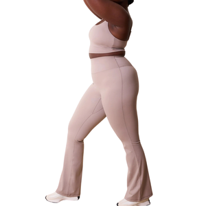 Ensemble de yoga de compression grande taille avec tissu de compression extensible à taille haute, vêtements de sport de soutien pour l'entraînement en salle de sport, vêtements de sport pour femmes - Product Image 3