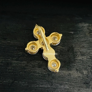 ทองแท้14K สำหรับทุกเพศ0.50 CT จี้เพชรแบบไขว้ประดับเพชรแบบไม่มีโซ่ - Product Image 4