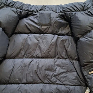 Veste matelassée North personnalisée de haute qualité à face noire garder au chaud veste matelassée pour hommes veste matelassée d'hiver pour adultes hommes - Product Image 4