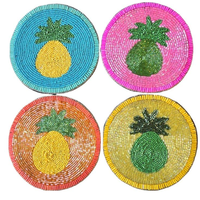 Ensemble de quatre sous-verres personnalisables, design ananas brodé de perles, artisanat haut de gamme, tendance, élégant, mignon, imperméable