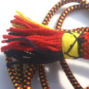 เชือกคล้องคอแบบสายรุ้ง หลากสี ทำจากอะคริลิกและขนสัตว์ พร้อมพู่ห้อยสองอัน สีแดง น้ำเงิน เหลือง หนา 8 มม. ยาว 2 เมตร เชือกตกแต่งสำหรับงานฝีมือ - Product Image 3