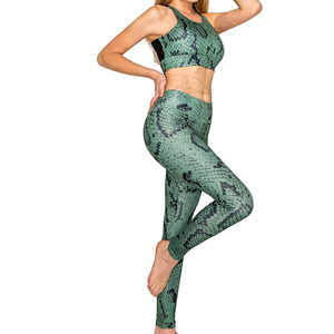 Ensemble de yoga élégant et personnalisé pour femmes Vêtements de sport de qualité supérieure Motif solide Caractéristique de grande taille Meilleure vente - Product Image 4