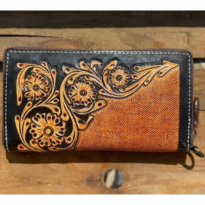 Portefeuille-bracelet pour femme en cuir véritable, style western floral vintage, avec fermeture éclair, protection RFID, 4x7,5 pouces, toutes tailles - Product Image 1