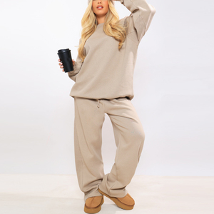 Sudadera Azul de Alta Calidad para Mujer con Tela Suave y Ajuste Holgado, Perfecta para Uso Diario Informal - Product Image 1