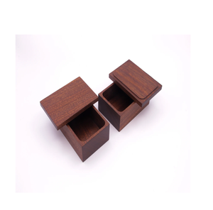 Boîte à beurre en bois personnalisée haut exigeant Cadeau d'anniversaire de mariage Récipient à beurre en bois à moindre coût - Product Image 1