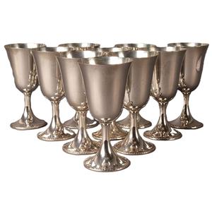 Verre à vin en métal unique et luxueux personnalisé pour le culte et l'église, et les boissons comme des verres à champagne ou des verres à vodka - Product Image 1