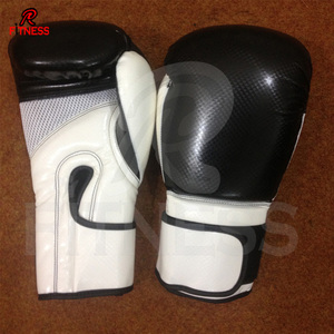 Guantes de Boxeo de Cuero de Alta Calidad 2023 con Cierre de Gancho y Bucle Antideslizante, Opciones Personalizables por RC Fitness Wear - Product Image 5