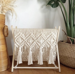 Lit bébé en macramé et bois fait à la main doux et confortable lit de bébé pliant pour nouveau-né tricoté à la main lit de poupée bébé pour la décoration de chambre d'enfants - Product Image 4