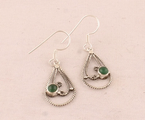 Pendientes de Jade verde para mujer, pendientes de plata de ley 925 hechos a mano en forma de lágrima retorcida, joyería al por mayor - Product Image 3