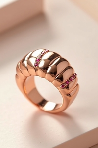 แหวนครัวซองต์ทับทิมและเพชรสีทอง18K แหวนกุ้งหรูหราเครื่องประดับแบบกำหนดเอง - Product Image 2