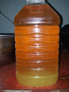 Aceite de Palma Orgánico Recién Procesado, Apariencia Dorada, Sabor Limpio, Calidad Premium, Grado Comestible para Exportación a Granel - Product Image 3