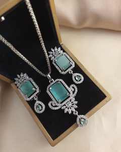 Conjunto de Joyería de Moda al por Mayor 2026, Collar y Aretes de Acero Inoxidable con Circonita de Colores para Mujer, Joyería Artificial para Bodas y Fiestas - Product Image 4