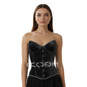 Corsé gótico de terciopelo negro con escote corazón, con varillas de acero y cierre frontal tipo busk, ideal para fiestas. - Product Image 4