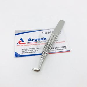 Pince à épiler professionnelle d'extension de cils en diamant massif avec logo personnalisé pointe en fibre durable en acier inoxydable de haute qualité - Product Image 6