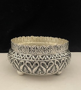 La mejor colección de cuenco Urli de metal tallado fino Chapado en plata, Metal de cobre de alta calidad para decoración del hogar y regalos de boda - Product Image 2